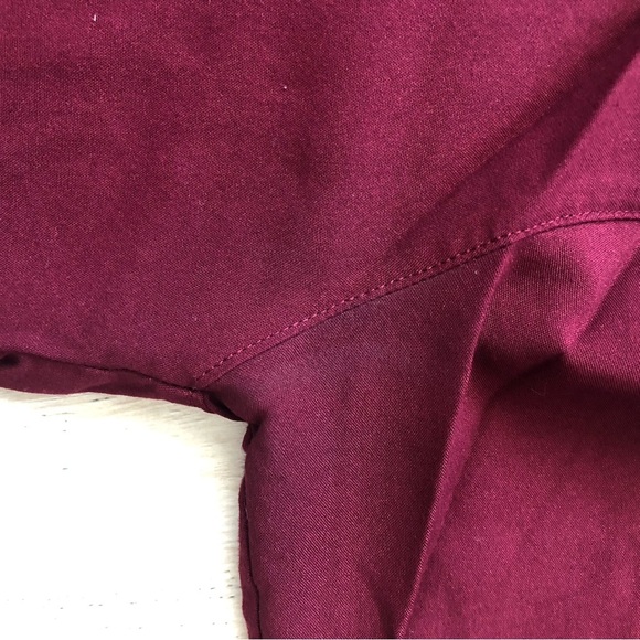 Uniqlo 1/2 Long Sleeve Blouse in Maroon Women’s Size S - Picture 12 of 12